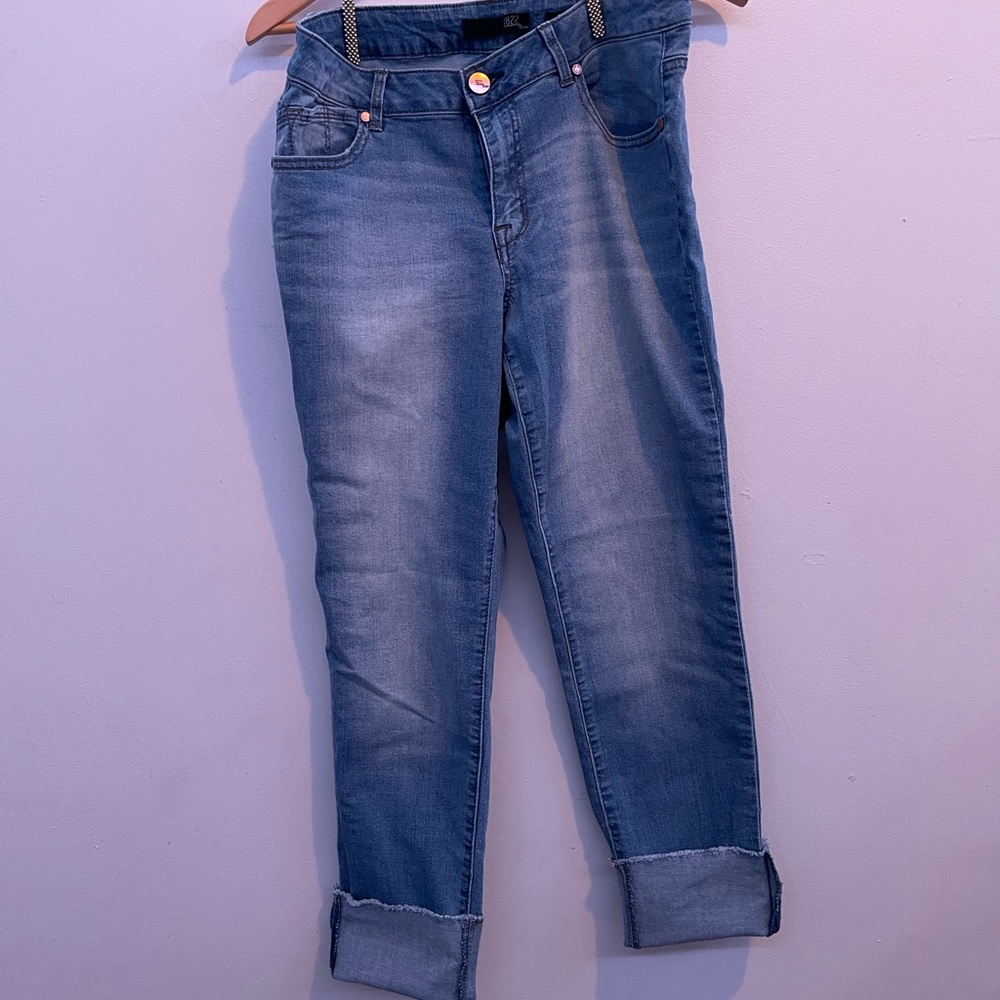 Jeans size 12 can fit size 10 not high rise